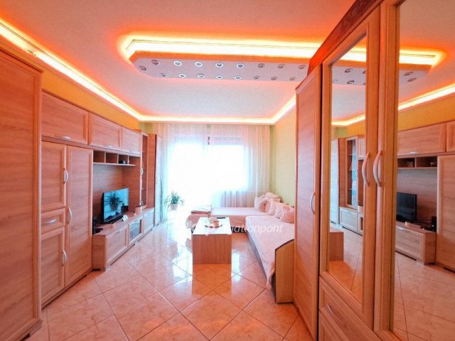 Eladó panellakás, Budapesten, IV. kerületben 66.9 M Ft, 2 szobás