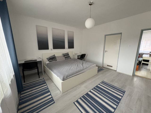 Kiadó téglalakás, albérlet, Siófokon 220 E Ft / hó, 4 szobás