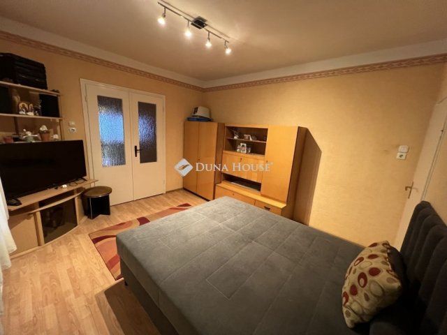 Eladó családi ház, Monorierdőn 64 M Ft, 3 szobás