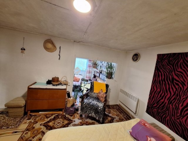 Eladó családi ház, Bicskén 23.5 M Ft, 2 szobás