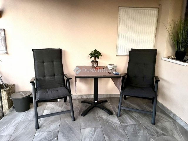 Eladó sorház, Budapesten, XVI. kerületben 129.9 M Ft, 2 szobás