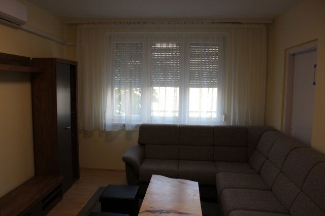 Kiadó panellakás, albérlet, Debrecenben, Klaipeda utcában