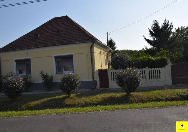 Eladó családi ház, Répceszentgyörgyön 29.9 M Ft, 2 szobás