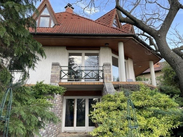 Eladó családi ház, Gödöllőn 169 M Ft, 7 szobás