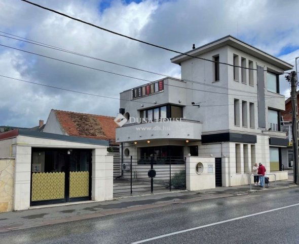 Eladó üzlethelyiség, Budaörsön 365 M Ft / költözzbe.hu