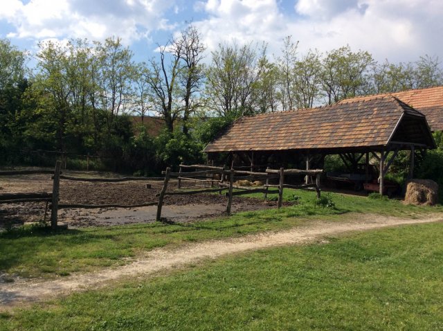 Eladó családi ház, Tatabányán 140 M Ft, 3 szobás