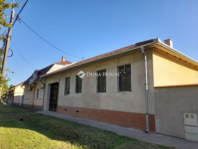 Eladó téglalakás, Békéscsabán, Batthyány utcában 85 M Ft