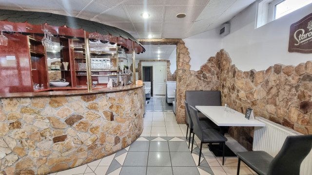 Eladó üzlethelyiség, Nyíregyházán 49 M Ft, 5 szobás