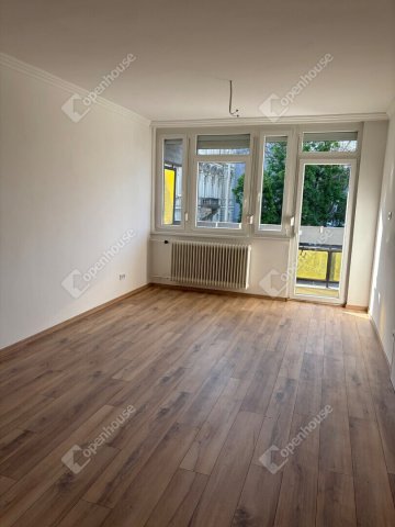 Kiadó téglalakás, albérlet, Győrött 200 E Ft / hó, 3 szobás