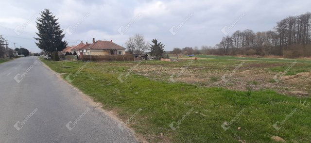 Eladó telek, Győrváron 5 M Ft / költözzbe.hu