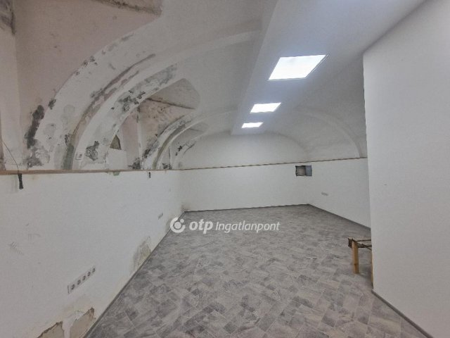 Eladó téglalakás, Budapesten, VII. kerületben 34.9 M Ft