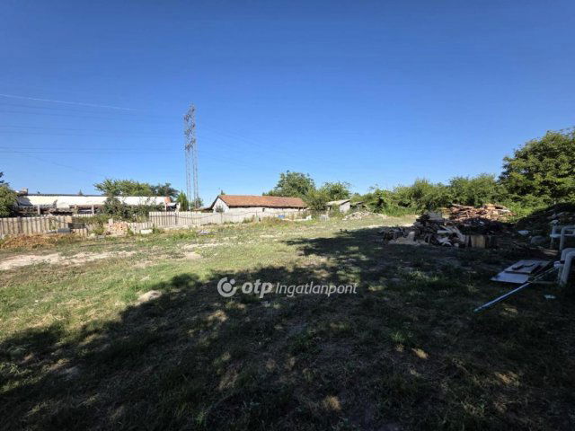 Eladó telek, Szigetszentmiklóson 15 M Ft / költözzbe.hu