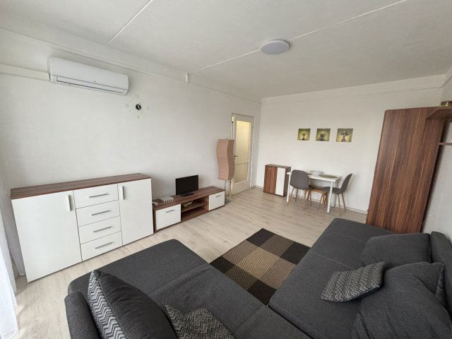 Kiadó panellakás, albérlet, Tiszaújvárosban 110 E Ft / hó