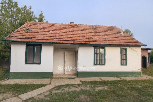 Eladó családi ház, Alsónémediben 39.9 M Ft, 2 szobás