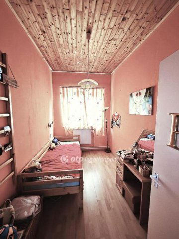 Eladó családi ház, Salgótarjánban 33.9 M Ft, 4+4 szobás