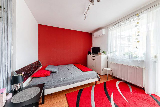 Eladó téglalakás, Budapesten, XI. kerületben 57.9 M Ft, 1 szobás