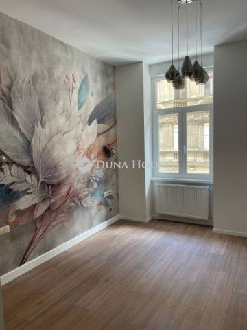 Eladó téglalakás, Budapesten, VII. kerületben 110.9 M Ft