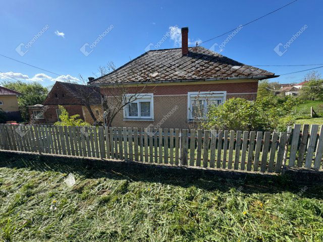 Eladó családi ház, Vaspörön 18.9 M Ft, 2 szobás