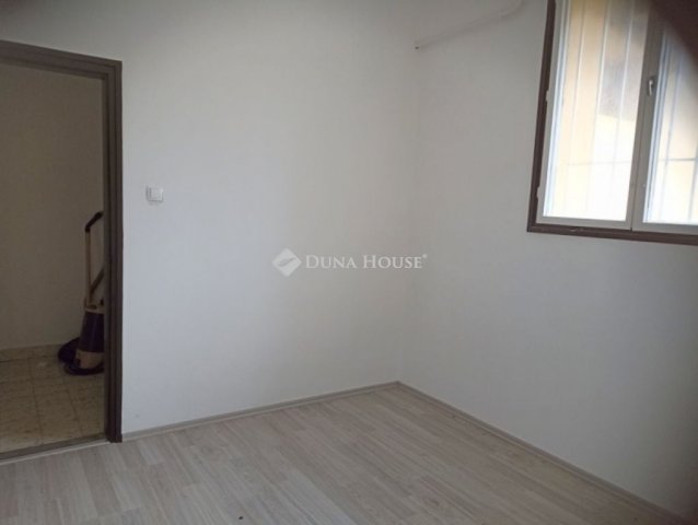 Eladó iroda, Nagykanizsán 120 M Ft / költözzbe.hu