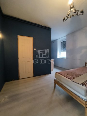 Eladó családi ház, Pomázon 64 M Ft, 4+1 szobás