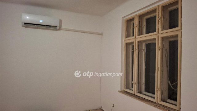 Eladó téglalakás, Budapesten, XVIII. kerületben 35.5 M Ft