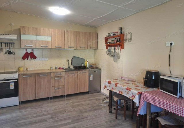 Eladó családi ház, Kiskunfélegyházán 24.9 M Ft, 3 szobás