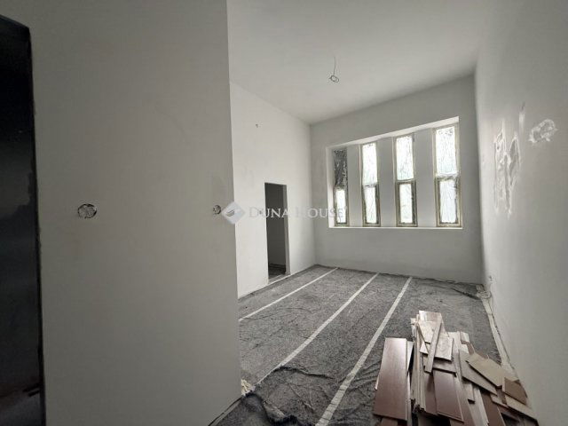 Eladó téglalakás, Budapesten, XXI. kerületben 24.5 M Ft