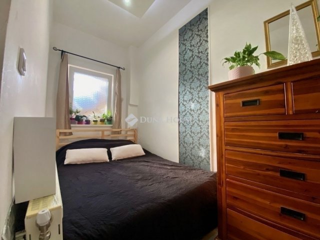 Eladó családi ház, Budapesten, XV. kerületben 96 M Ft