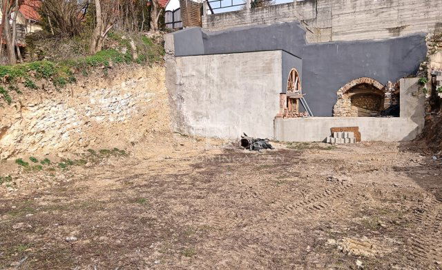 Eladó telek, Veszprémben 32 M Ft / költözzbe.hu