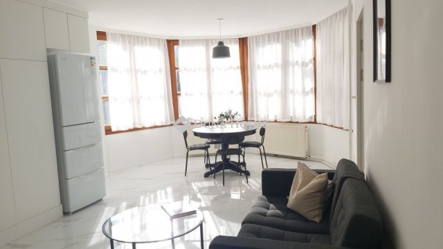 Eladó téglalakás, Budapesten, I. kerületben, Batthyány utcában