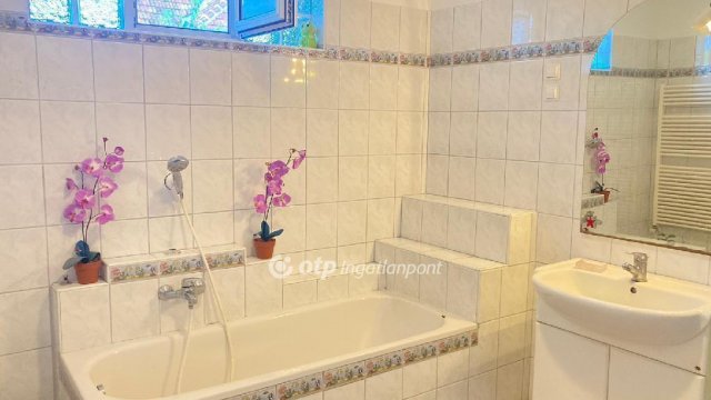 Kiadó családi ház, albérlet, Dunakeszin 450 E Ft / hó, 4 szobás