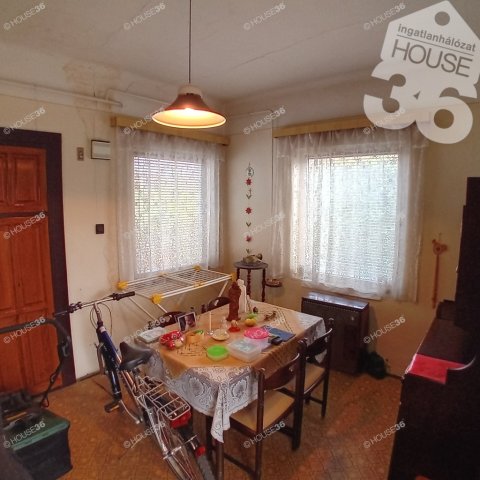 Eladó családi ház, Lajosmizsén 34.9 M Ft, 3 szobás