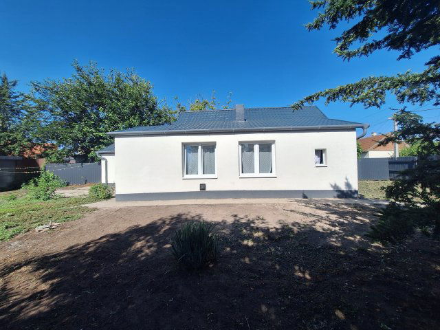 Eladó családi ház, Szolnokon 35.9 M Ft, 2 szobás