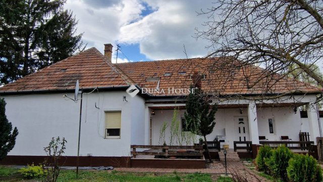 Eladó mezogazdasagi ingatlan, Dabason 195 M Ft, 6 szobás