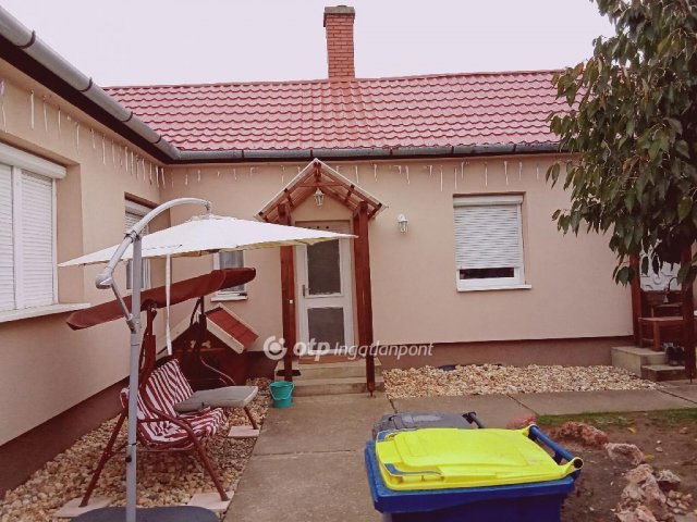 Eladó családi ház, Mátészalkán 64.1 M Ft, 3+1 szobás