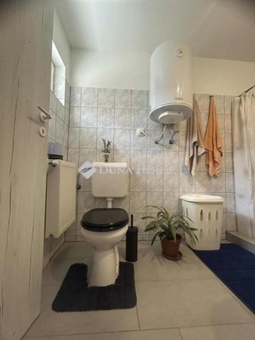 Eladó családi ház, Üllőn 42.9 M Ft, 1 szobás