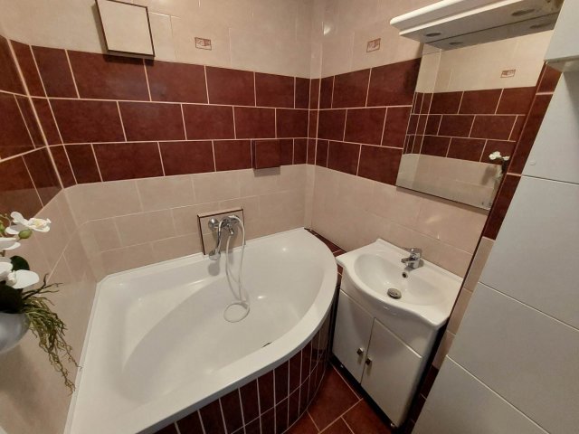 Eladó panellakás, Szegeden, Budapesti körúton 46.9 M Ft