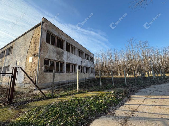 Eladó ipari ingatlan, Ebesen 79.9 M Ft / költözzbe.hu