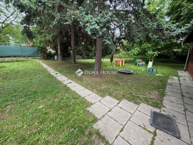 Eladó családi ház, Budaörsön 159.99 M Ft, 2 szobás