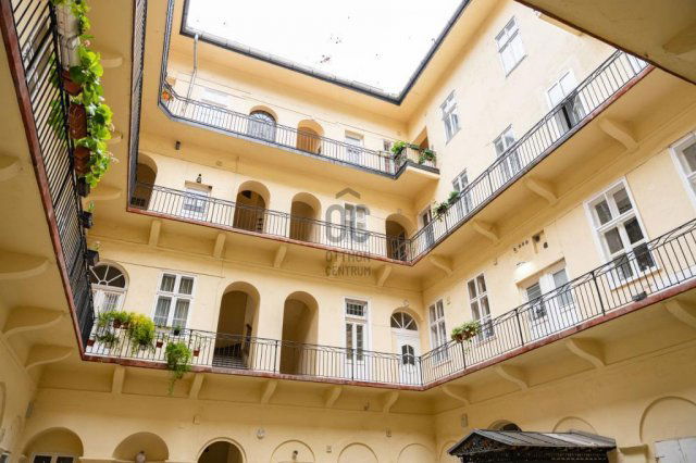 Eladó téglalakás, Budapesten, V. kerületben 109 M Ft, 3 szobás