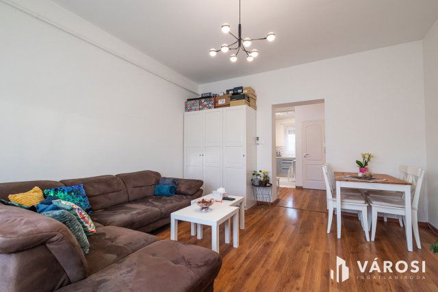 Eladó téglalakás, Hódmezővásárhelyen 45 M Ft, 3 szobás