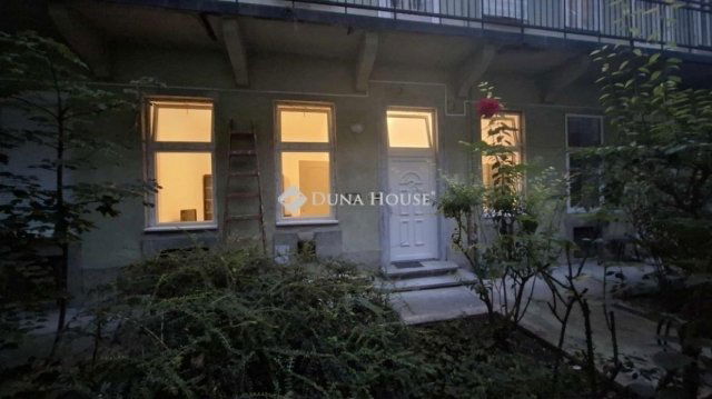 Eladó téglalakás, Budapesten, VII. kerületben 60 M Ft, 1 szobás