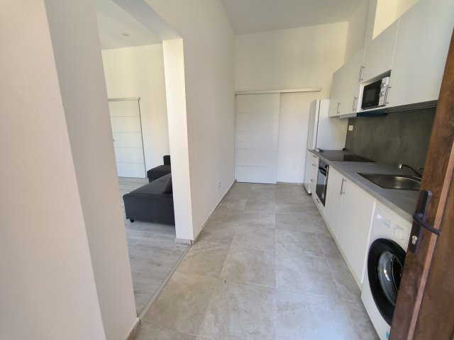 Kiadó téglalakás, albérlet, V. kerületben, Kossuth Lajos utcában