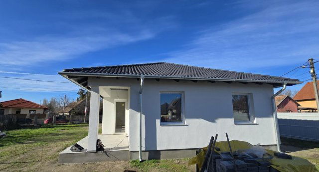 Eladó családi ház, Szigetszentmiklóson 128.999 M Ft, 5 szobás