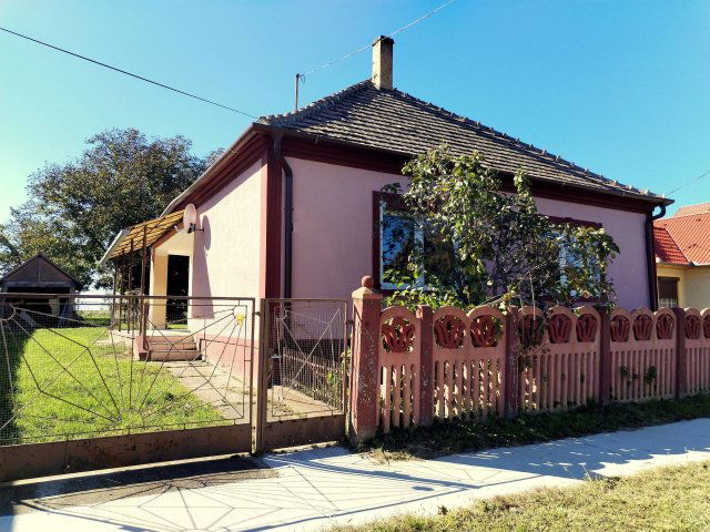 Eladó családi ház, Sávolyon 25.99 M Ft, 3 szobás