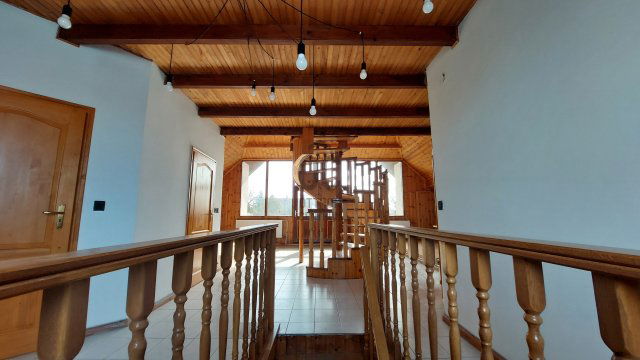 Eladó családi ház, Gárdonyban 84.9 M Ft, 6 szobás