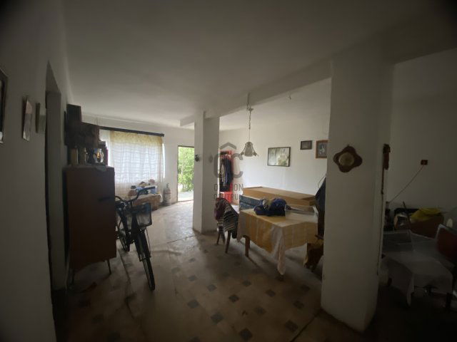 Eladó családi ház, Szakolyon 15.5 M Ft, 4 szobás