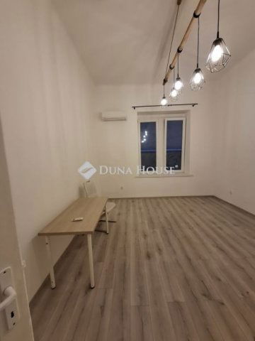 Eladó téglalakás, Budapesten, VII. kerületben 47.5 M Ft