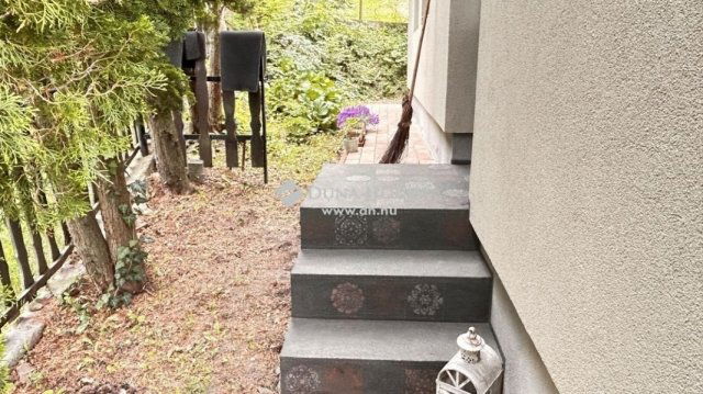 Eladó családi ház, Tahitótfalun 89 M Ft, 3 szobás