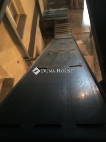 Eladó ipari ingatlan, Budapesten, XIV. kerületben 800 M Ft